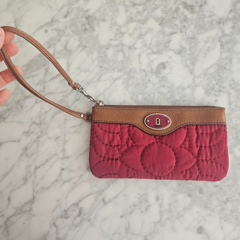 Fossil KeyPer wallet wristlet raspberry quilted READ
